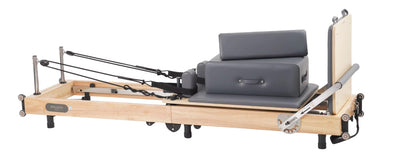 Foldbar Pilates reformer i egetræ