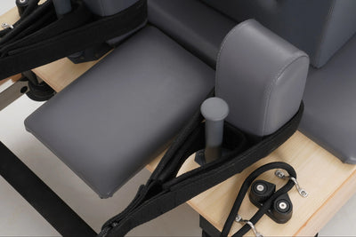 Foldbar Pilates reformer i egetræ