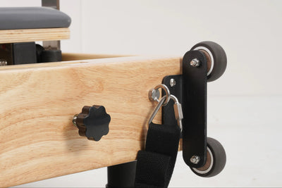 Foldbar Pilates reformer i egetræ